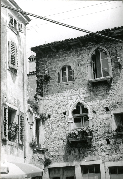 Image description